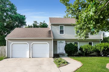 11847 W 99th Terrace Overland Park, KS 66214